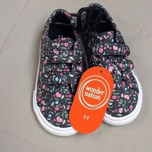 Wonder Nation Kids Black Floral Sneakers